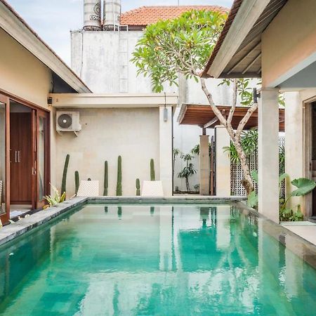 Cosy And Cheerful 2 Bedroom Villa 5Mins To Finns Canggu Exterior foto
